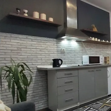 Zara Apartment- Old Town , 3 Acs , Free Parking, Peaceful Apartman