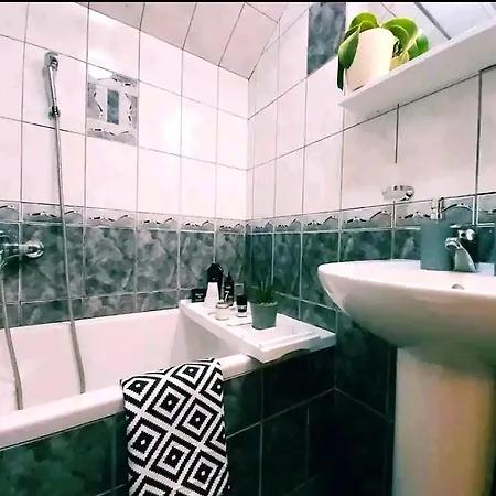 Apartamento Zara Apartment- Old Town , 3 Acs , Free Parking, Peaceful Mostar