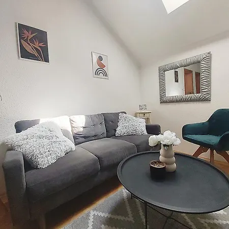 Zara Apartment- Old Town , 3 Acs , Free Parking, Peaceful * Mostar