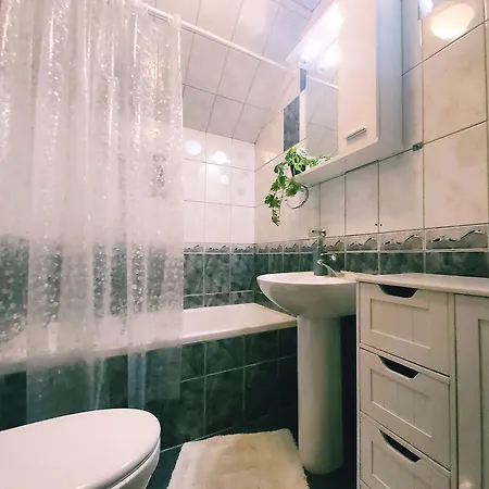 Zara Apartment- Old Town , 3 Acs , Free Parking, Peaceful Apartman